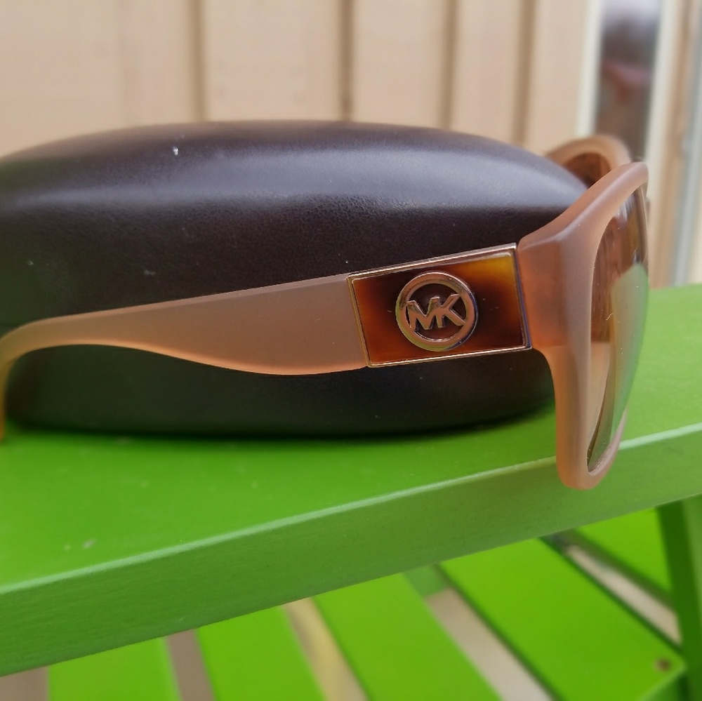 Michael Kors Sunglasses with case